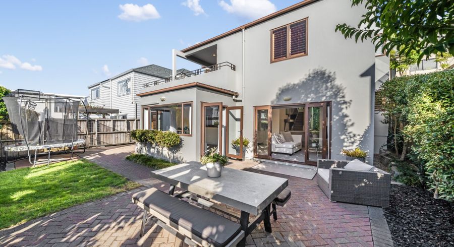 at 2/13 Waiatarua Road, Remuera, Auckland City, Auckland