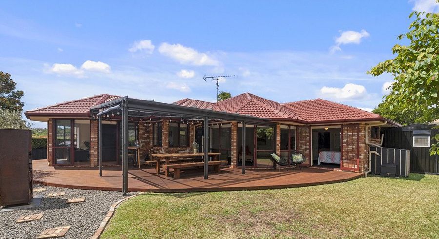  at 101 Te Wharau Drive, Greenhithe, Auckland