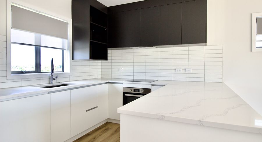  at 6/94 Target Road, Totara Vale, North Shore City, Auckland