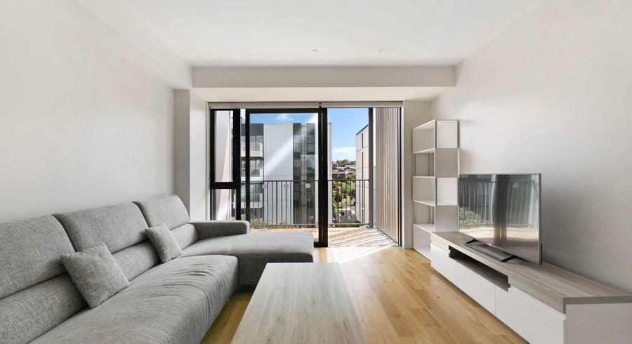  at 313/4 Bluegrey Avenue, Stonefields, Auckland