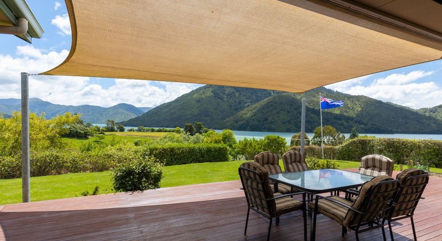  at 888 Queen Charlotte Drive, Picton