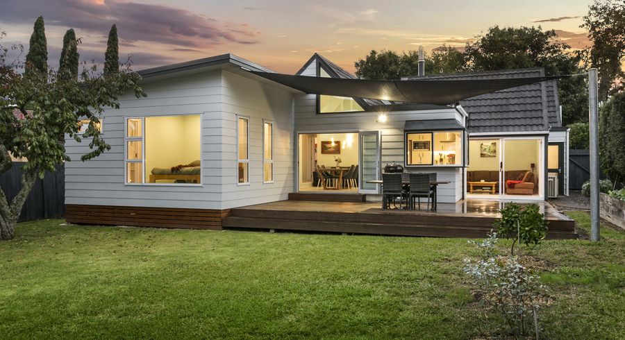  at 489 West Coast Road, Glen Eden, Auckland