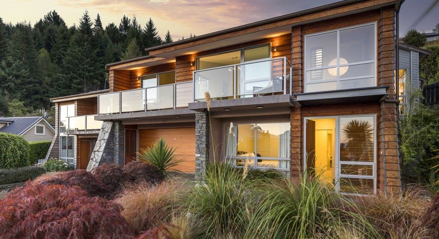  at 8 Stone Ridge Place, Queenstown, Queenstown