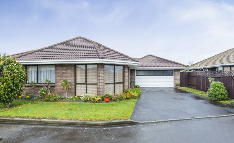  at 5 Seville Court, Terrace End, Palmerston North