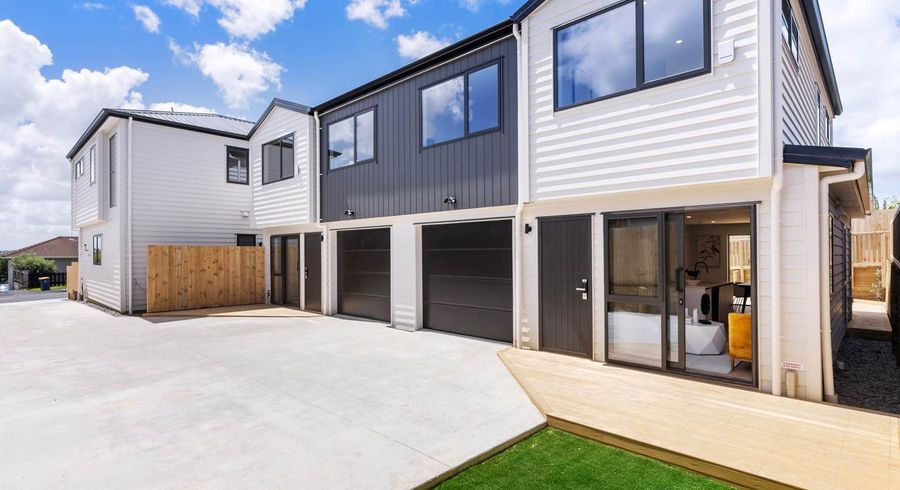  at 8D Devonshire Road, Unsworth Heights, North Shore City, Auckland