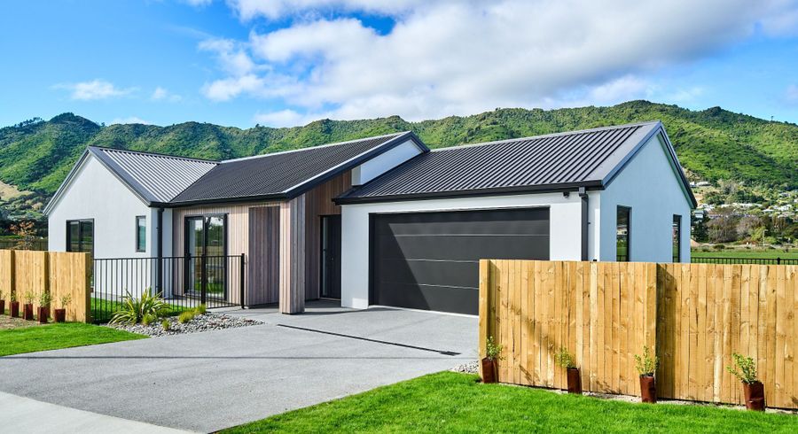  at 100 Waipunahau  Road, Waikanae, Kapiti Coast, Wellington