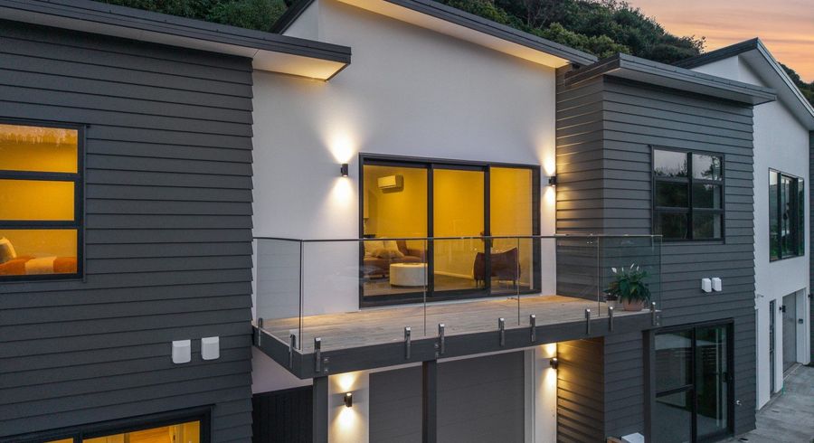  at 4, 6, 8 Tradewinds Drive, Whitby, Porirua, Wellington