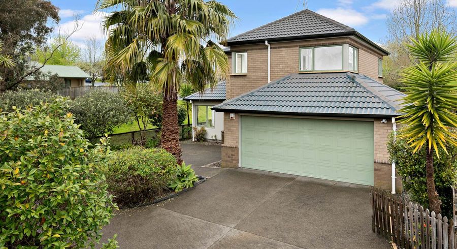  at 34 Amherst Place, Albany, Auckland