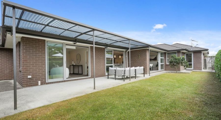  at 12 Isobel Road, Greenhithe, North Shore City, Auckland