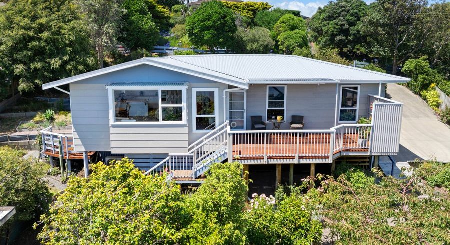  at 5 Sunset Terrace, Waikanae Beach, Kapiti Coast, Wellington