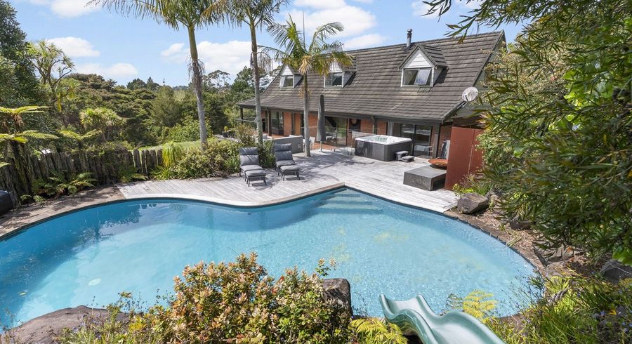  at 361i Paremoremo Road, Paremoremo, North Shore City, Auckland