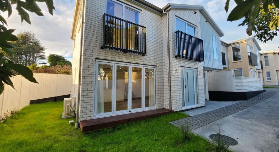  at 39c Waiohua Road, Greenlane, Auckland City, Auckland