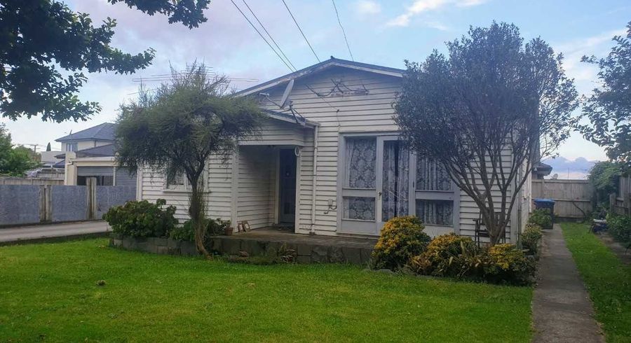  at 9 Harris Road, Mount Wellington, Auckland City, Auckland