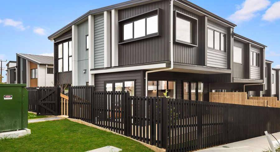  at 21/143-147 Carlisle Road, Northcross, North Shore City, Auckland