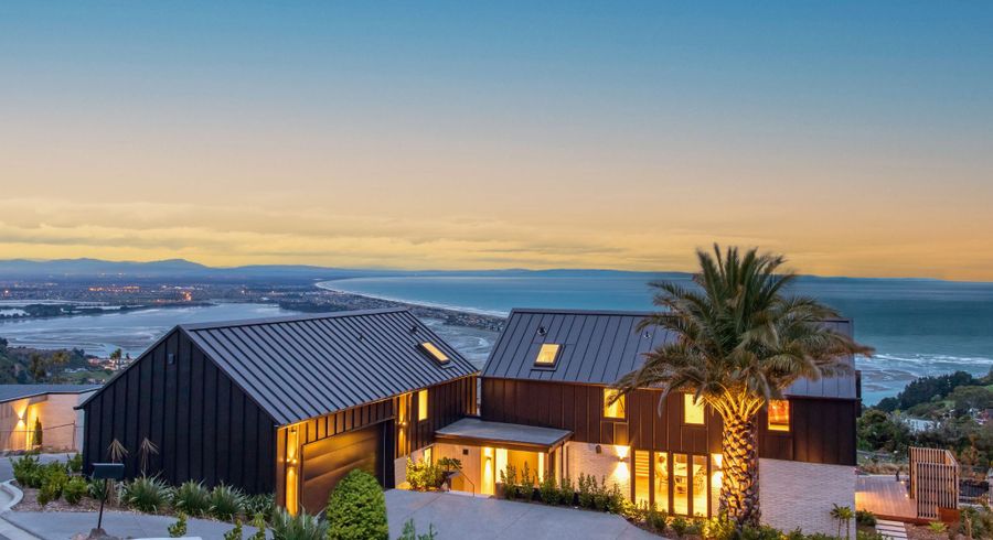  at 9 Loader Lane, Clifton, Christchurch