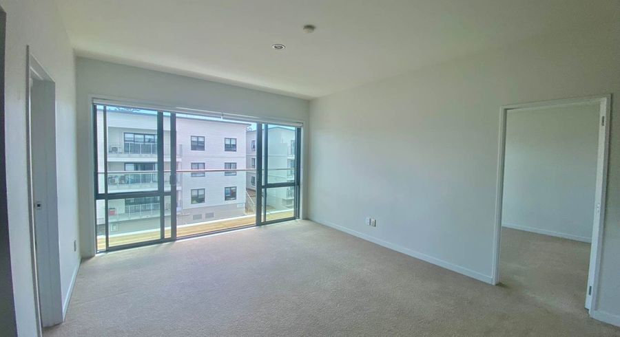  at 2B/136 Stancombe Road, Mission Heights, Manukau City, Auckland