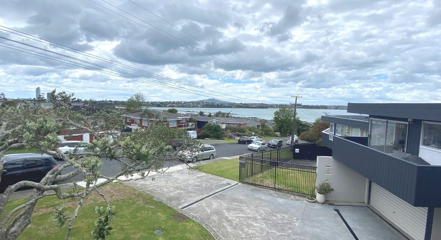  at 3/111 Sylvan Avenue, Northcote, Auckland