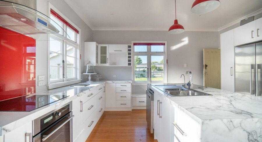  at 18 East Street, Terrace End, Palmerston North