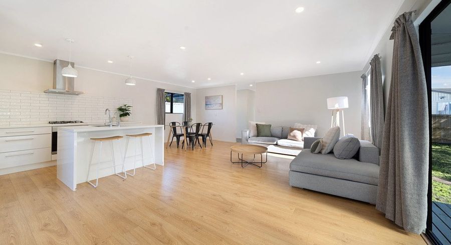  at 1/134 Mcleod Road, Te Atatu South, Waitakere City, Auckland