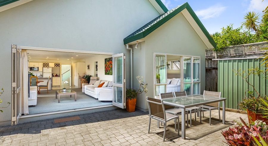  at 5 Ballini Rise, West Harbour, Waitakere City, Auckland