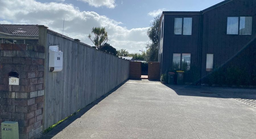  at 29 Glennandrew Drive, Half Moon Bay, Manukau City, Auckland