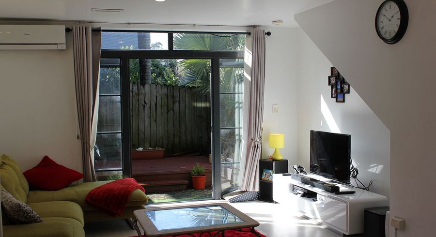  at Avondale, Auckland City, Auckland