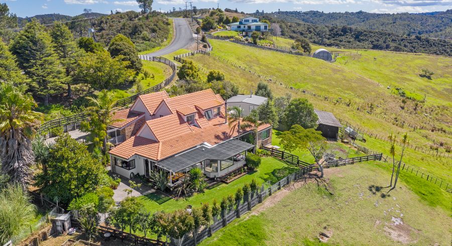  at 115 Hillcrest Road, Hatfields Beach, Orewa