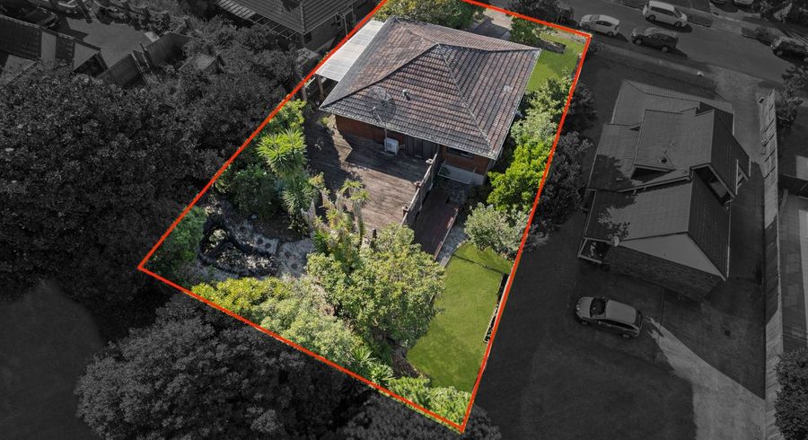  at 18 Mark Edward Drive, Half Moon Bay, Manukau City, Auckland