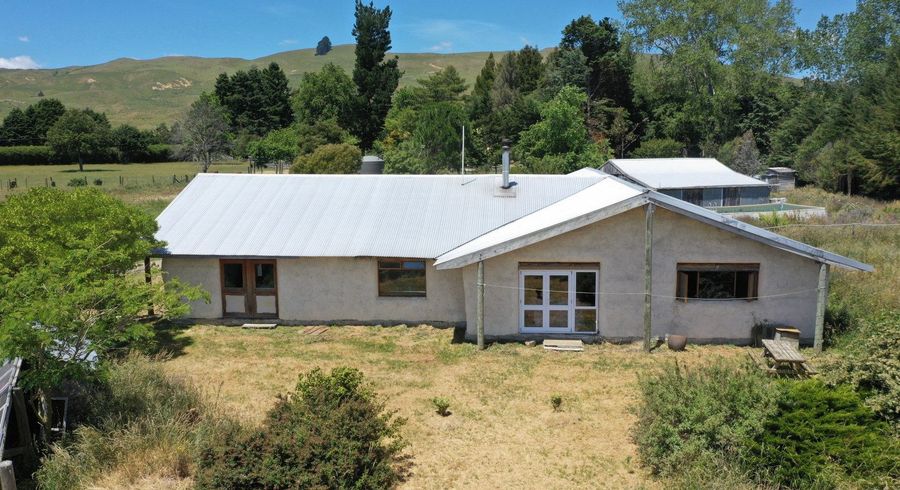  at 400 Rakaiatai Road, Dannevirke, Tararua, Manawatu / Whanganui