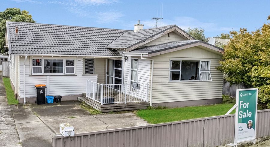  at 5 Moore Street, West End, Palmerston North, Manawatu / Whanganui