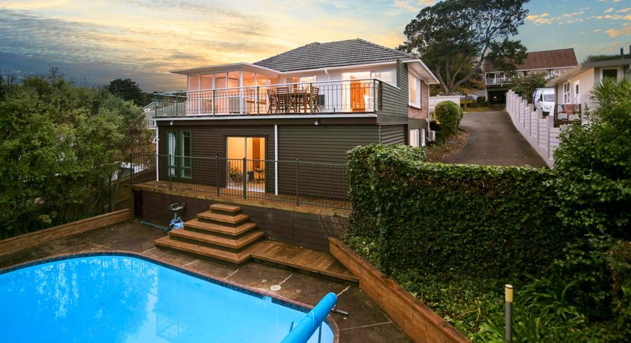  at 24 Raymond Terrace, Northcote, Auckland
