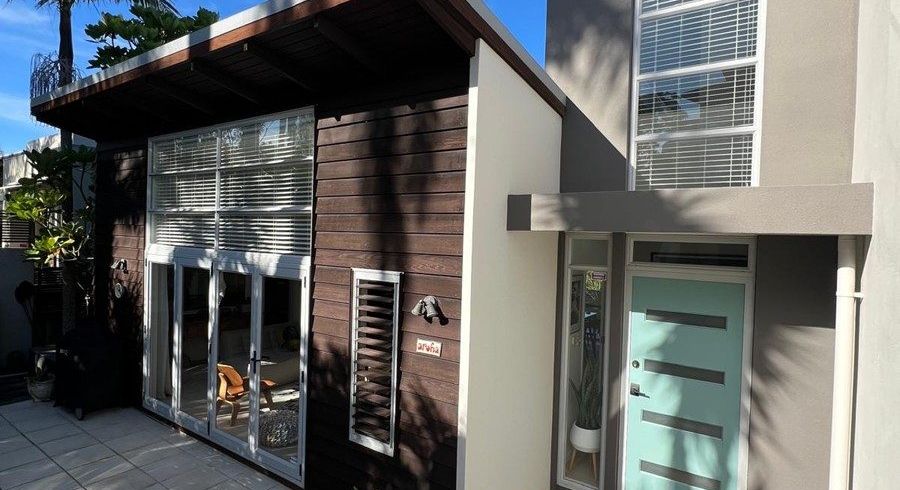  at 6/32 Parr Terrace, Castor Bay, North Shore City, Auckland