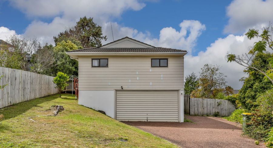  at 33 Tetrarch Place, Totara Vale, North Shore City, Auckland