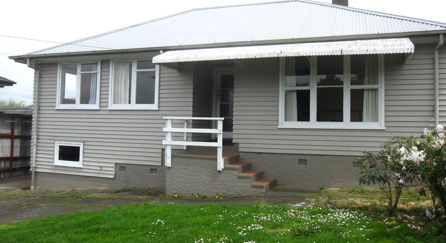  at 32 Lynton Road, Mount Wellington, Auckland City, Auckland