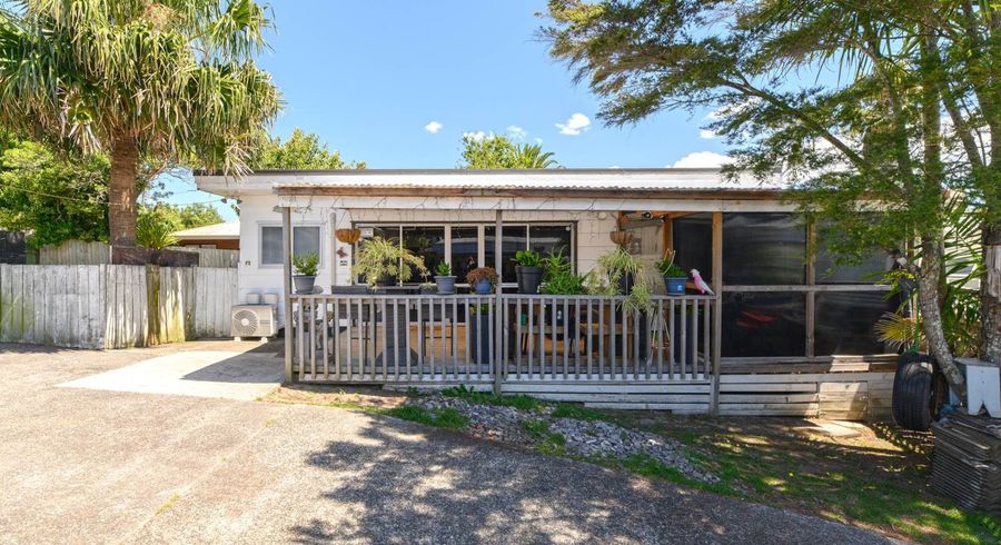  at 2/24 Newington Road, Henderson, Waitakere City, Auckland