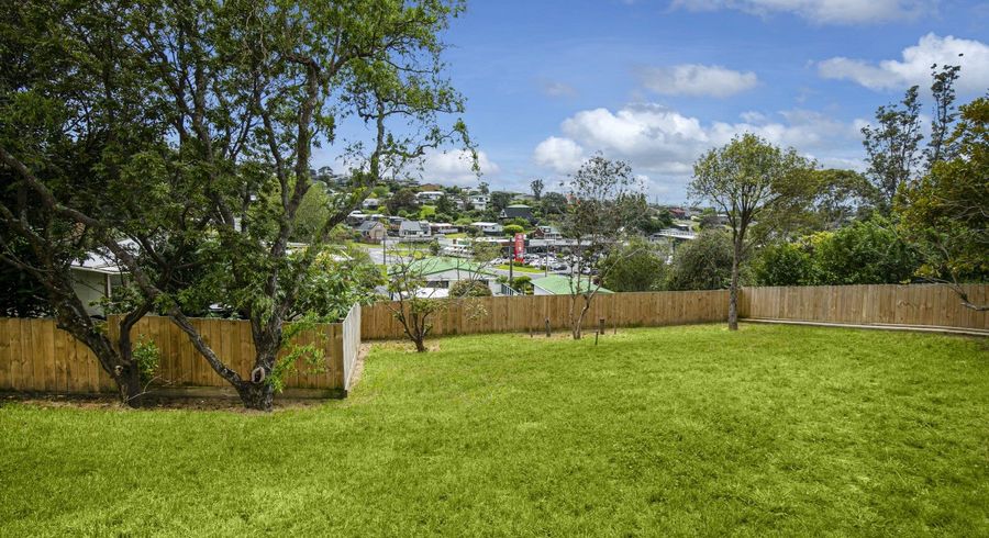  at 8A Cedar Terrace, Stanmore Bay, Rodney, Auckland