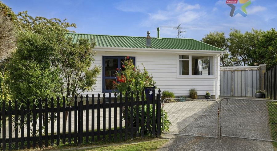  at 5 Tyrone Grove, Wainuiomata, Lower Hutt, Wellington