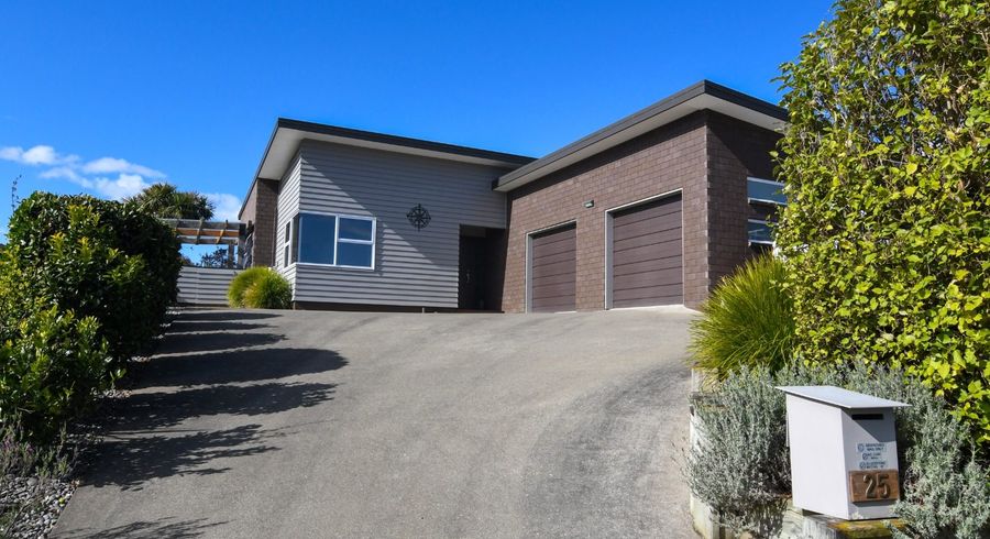  at 25 Admiralty Place, Waikawa, Picton