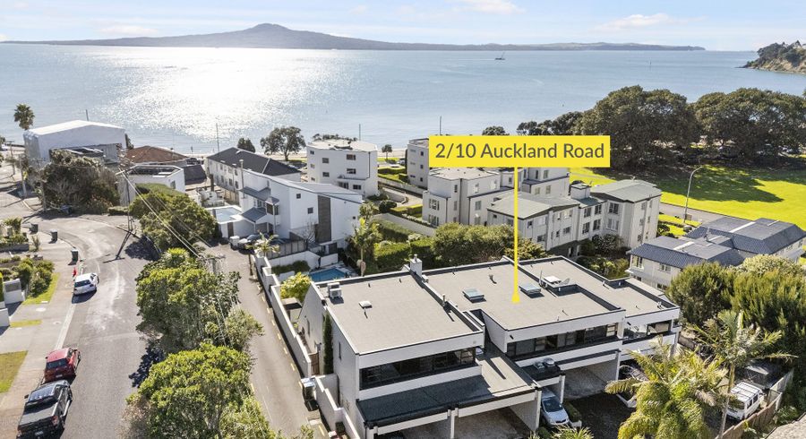  at 2/10 Auckland Road, Saint Heliers, Auckland City, Auckland