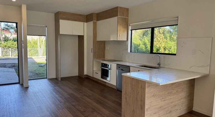  at 32 Korokio Lane, Henderson, Waitakere City, Auckland