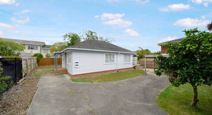  at 1/110 Lynwood Road, New Lynn, Waitakere City, Auckland
