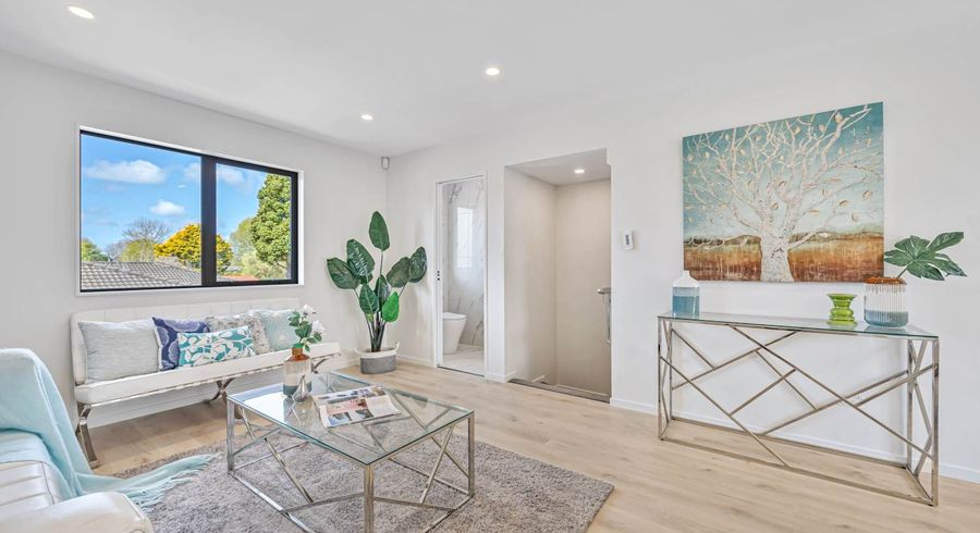  at 2/25 Taikata Road, Te Atatu Peninsula, Waitakere City, Auckland