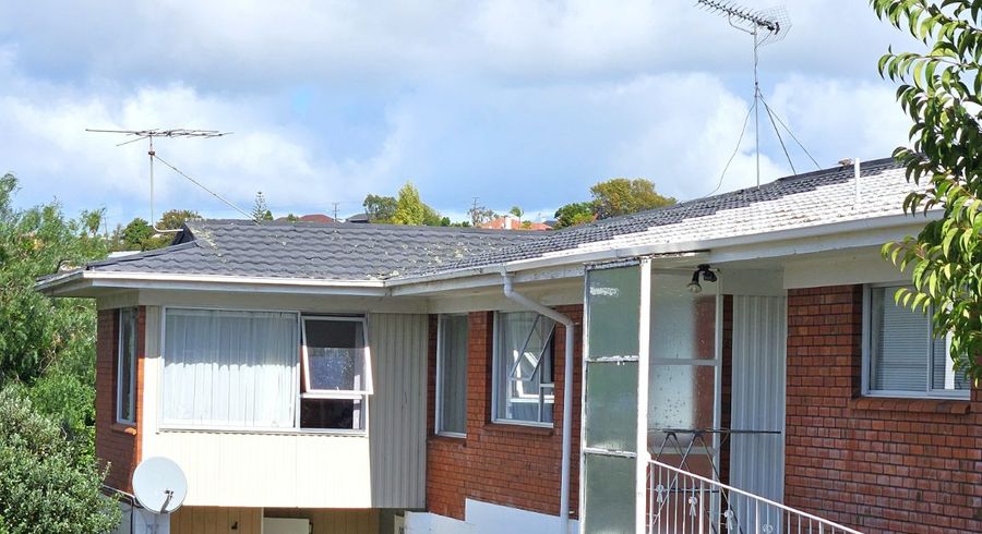  at 2/22 Stanaway Street, Hillcrest, North Shore City, Auckland