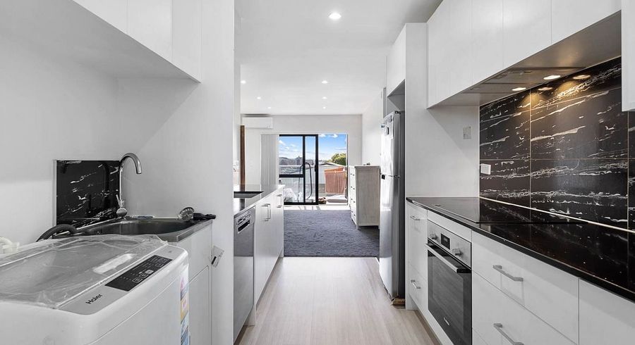  at 104/4 Richards Avenue, Papatoetoe, Manukau City, Auckland