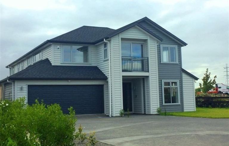  at 31 Pickaberry Avenue, Karaka, Papakura