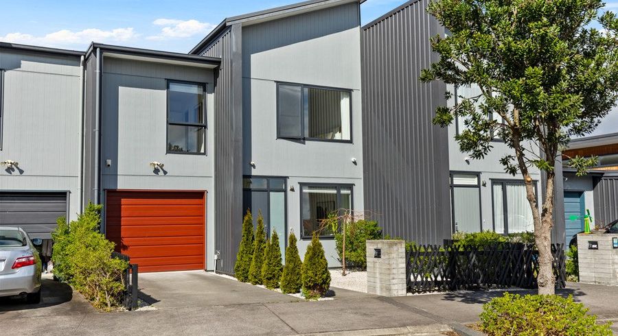  at 33 Wallace Road, Hobsonville, Waitakere City, Auckland