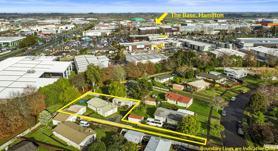  at 43 Oakfield Crescent, Pukete, Hamilton