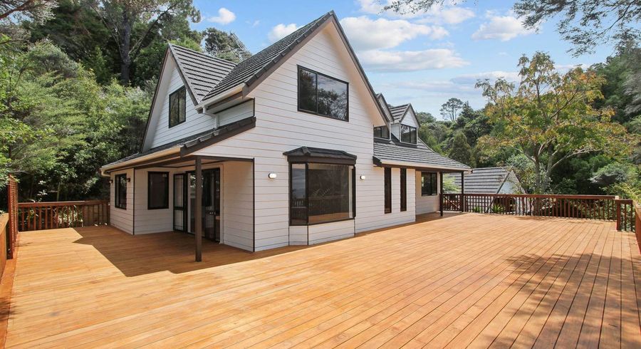  at 3 Herrings Cove Place, Titirangi, Auckland