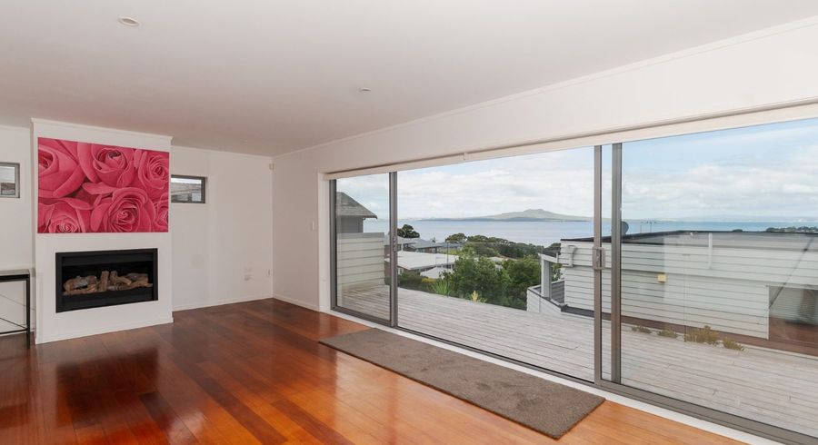  at 1 Seaview Road, Glenfield, Auckland