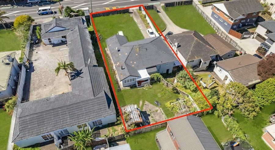  at 233 Great South Road, Manurewa, Manukau City, Auckland